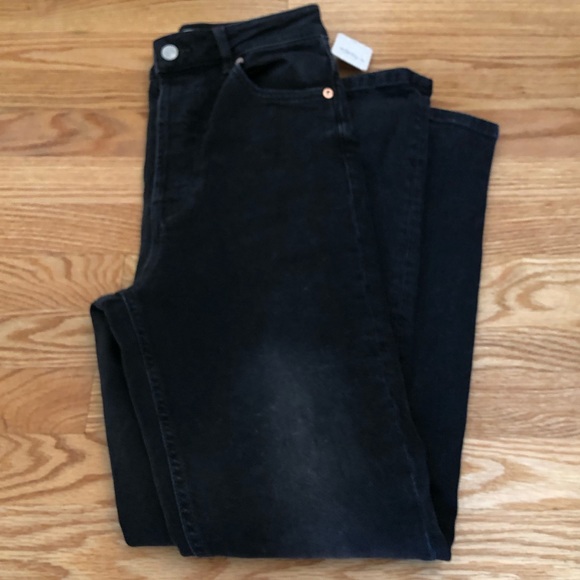 We the Free Distressed Jeans - Picture 3 of 9